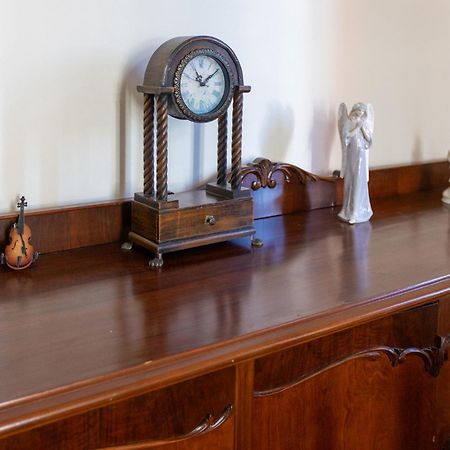 Era Of Elegance: 1928 Classic Dwelling Trípoli Kültér fotó