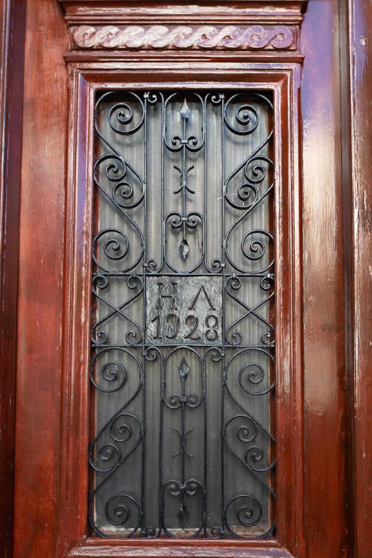 Era Of Elegance: 1928 Classic Dwelling Trípoli Kültér fotó