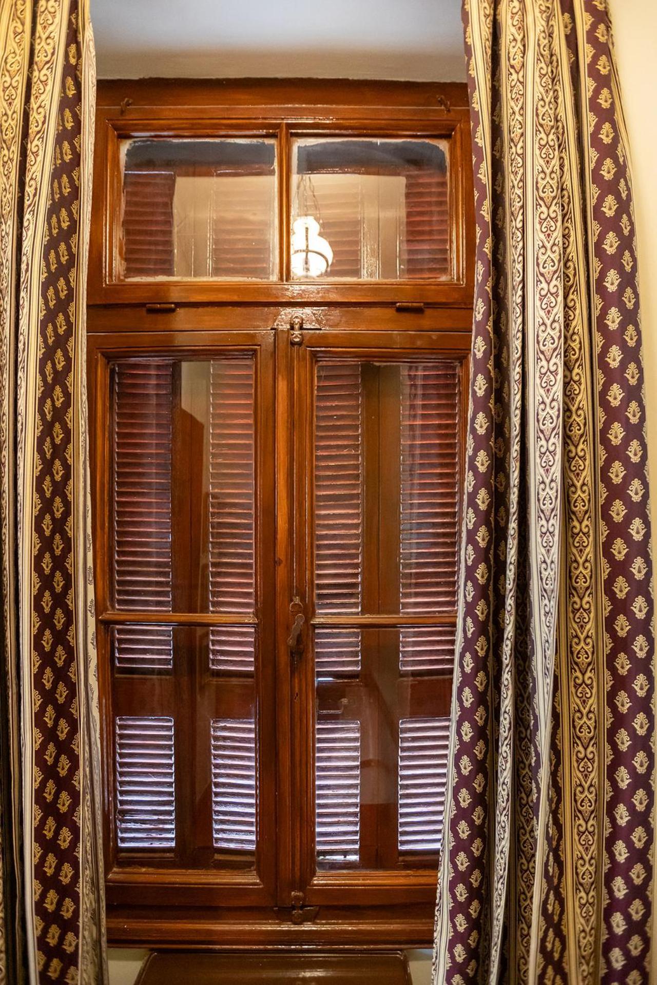 Era Of Elegance: 1928 Classic Dwelling Trípoli Kültér fotó